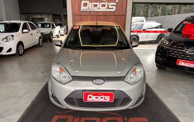 imagem-https://www.socarrao.com.br/sc-vehicle-images-prod/3794390/1789223231990-45d3479e-8b1e-473f-ac49-0f3bc819e3d7.jpg