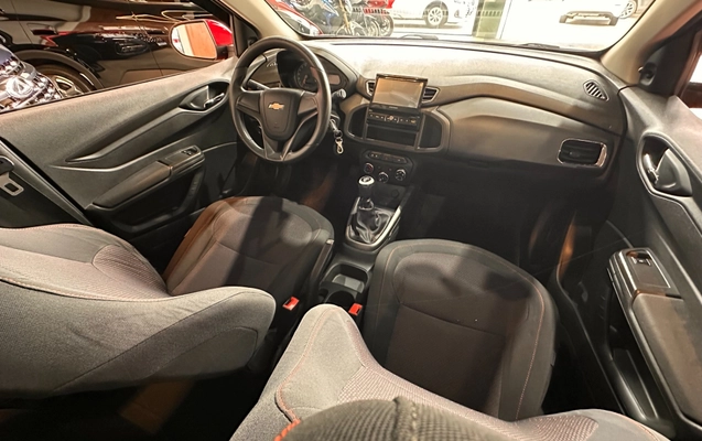 imagem-https://www.socarrao.com.br/sc-vehicle-images-prod/3794391/1789223233823-31390d1d-4de3-4dc5-b719-64b00269e294.jpg