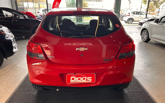 imagem-https://www.socarrao.com.br/sc-vehicle-images-prod/3794391/1789223233827-817d9571-07a7-4217-88f1-fa00dc29285f.jpg