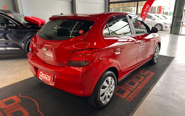 imagem-https://www.socarrao.com.br/sc-vehicle-images-prod/3794391/1789223233830-46df0c2f-61a9-4503-8f44-7959f6cf4919.jpg