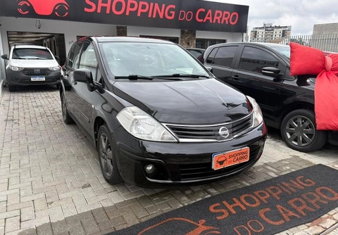 Nissan TIIDA 2011 Preto — foto 1 de 3
