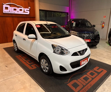 Nissan MARCH S 1.0 12V Flex 5p 2018 Branco — foto 1 de 3