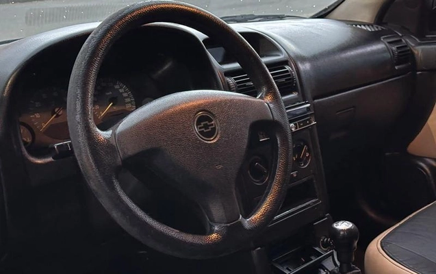 imagem-https://www.socarrao.com.br/sc-vehicle-images-prod/3794402/1789224669806-8432633_9_B_309644bde5.jpeg