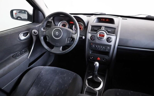 imagem-https://www.socarrao.com.br/sc-vehicle-images-prod/3794405/1789223434232-8336544_13_B_c4de028608.jpeg
