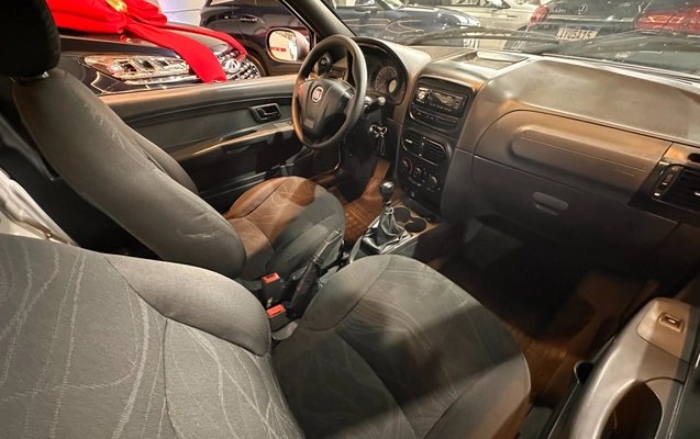 imagem-https://www.socarrao.com.br/sc-vehicle-images-prod/3794412/1789223527866-1a048f78-6a58-41cf-a9f5-59c643e2bbbc.jpg