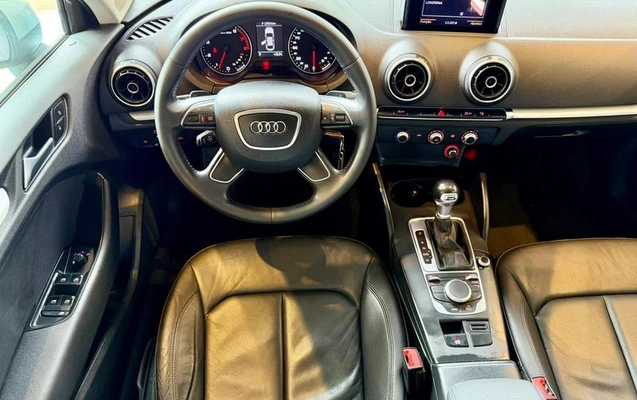 imagem-https://www.socarrao.com.br/sc-vehicle-images-prod/3794414/1789226778383-8471052_3_B_8c30f61fa2.jpeg