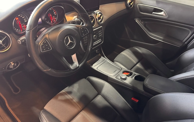 imagem-https://www.socarrao.com.br/sc-vehicle-images-prod/3794418/1789223645408-0b8f701b-d4ba-4ebb-8ea5-54bd5ea8a829.jpg