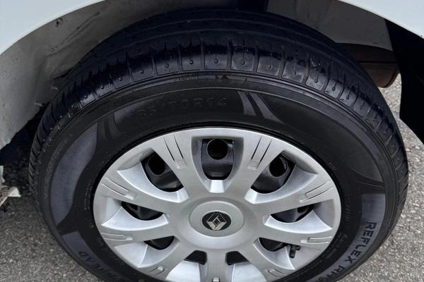 imagem-https://www.socarrao.com.br/sc-vehicle-images-prod/3794421/1789223693351-8471189_1_B_cad8cb2ba0.jpeg