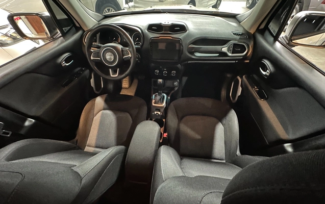 imagem-https://www.socarrao.com.br/sc-vehicle-images-prod/3794429/1789223771459-9e4b21f6-e3e3-48d3-a17c-ff9d8d0eaf0c.jpg