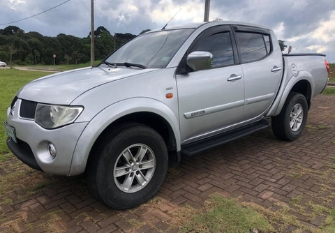 Mitsubishi L200 2010 Prata — foto 1 de 3