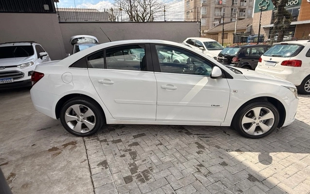 imagem-https://www.socarrao.com.br/sc-vehicle-images-prod/3794472/1789224625062-9_114936.jpg