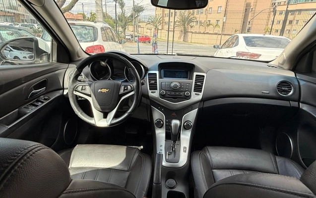 imagem-https://www.socarrao.com.br/sc-vehicle-images-prod/3794472/1789224625073-4_114936.jpg