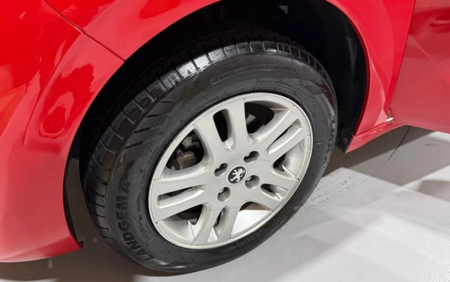 imagem-https://www.socarrao.com.br/sc-vehicle-images-prod/3794480/1789224762209-vehicle_image_1789224732_1ae08f2243b37fbbf5f4385bf27bffb1.jpeg