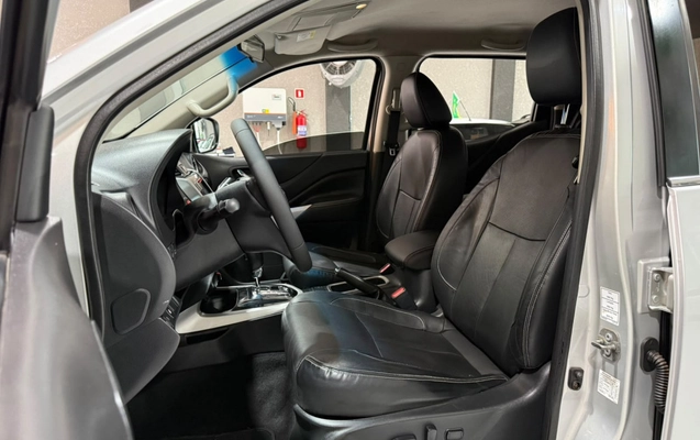 imagem-https://www.socarrao.com.br/sc-vehicle-images-prod/3794488/1789225045043-vehicle_image_1789225037_12980d6c3591310d2e9cadc9e3f4d483.jpeg