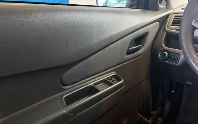 imagem-https://www.socarrao.com.br/sc-vehicle-images-prod/3794493/1789408734029-8466761_3_B_d20af0f082.jpeg