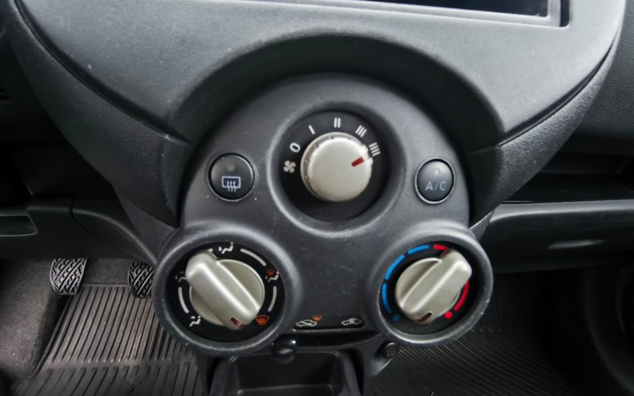 imagem-https://www.socarrao.com.br/sc-vehicle-images-prod/3794499/1789497035434-SU1HXzIwMjYwOTE0XzE0MDYxNiAoQ29weSkuanBn.jpg