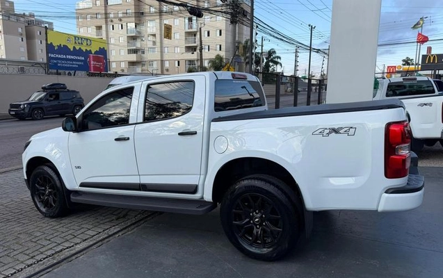 imagem-https://www.socarrao.com.br/sc-vehicle-images-prod/3794501/1789225394104-8110811_16_B_374e6017e2.jpeg