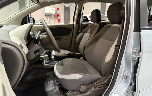 imagem-https://www.socarrao.com.br/sc-vehicle-images-prod/3794508/1789225569453-vehicle_image_1789225552_62c475159d1ff0ace8c8c9222abd0113.jpeg