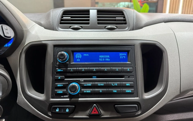 imagem-https://www.socarrao.com.br/sc-vehicle-images-prod/3794508/1789225569460-vehicle_image_1789225558_8090963c6d96d9c34b8244b14649d896.jpeg