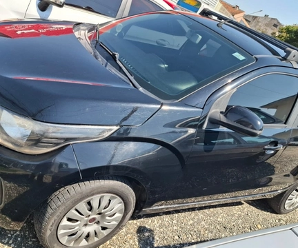 Fiat Mobi 2018 Preto — foto 1 de 3