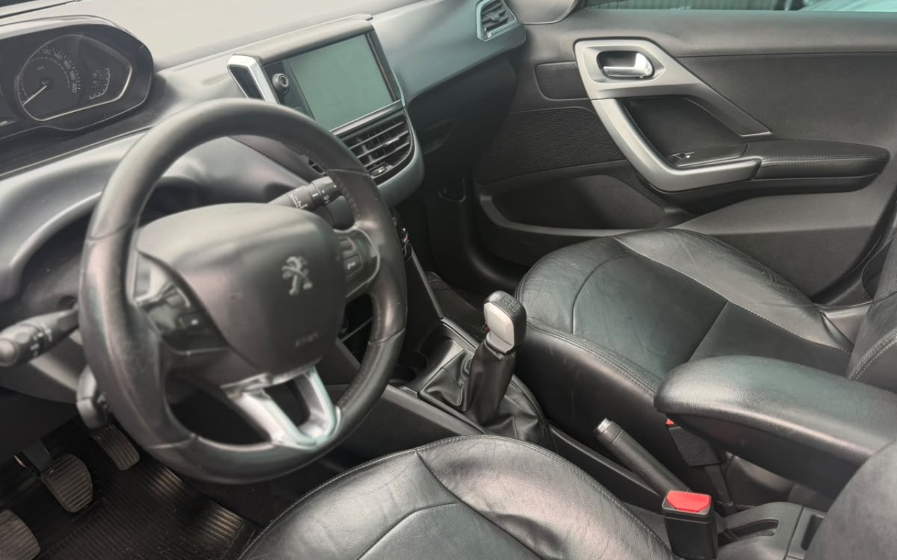 imagem-https://www.socarrao.com.br/sc-vehicle-images-prod/3794518/1789225867920-OTk4YWYxODYtNzBmYi00M2UxLWJmYTctYzI2ODI5Y2QzNTMyLmpmaWY.jfif