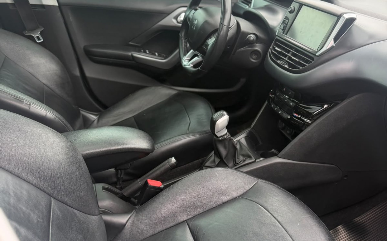 imagem-https://www.socarrao.com.br/sc-vehicle-images-prod/3794518/1789225867973-YTk2OTM0MmQtOWIyZC00MjlhLWExN2EtNjM2ZTMxYzIwNWM2LmpmaWY.jfif