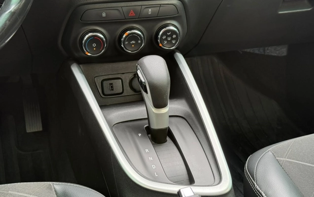 imagem-https://www.socarrao.com.br/sc-vehicle-images-prod/3794523/1789225973162-1_015731.jpg