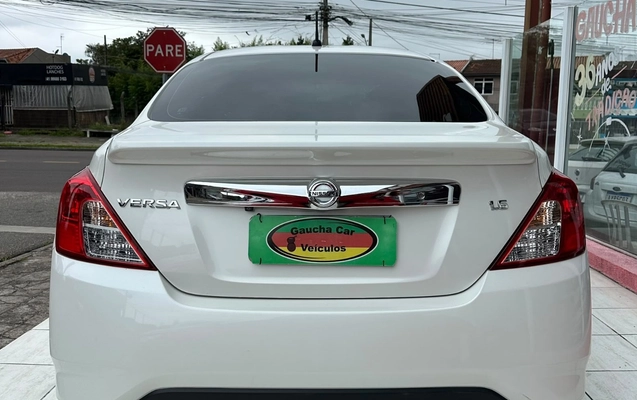 imagem-https://www.socarrao.com.br/sc-vehicle-images-prod/3794581/1789738402920-MjllNzlmMjYtZmY2OC00ZTliLTk0ZGUtY2QxZGMzNTViNTEyLmpwZw.jpg