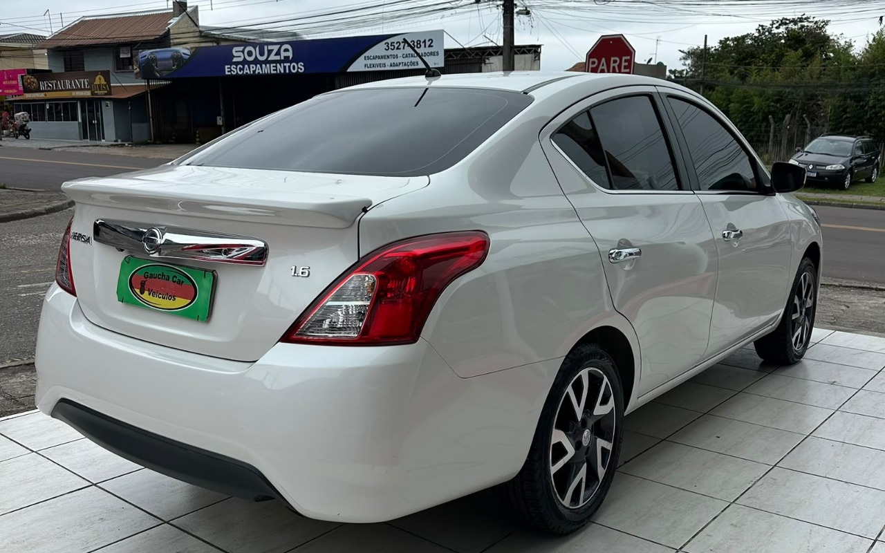 imagem-https://www.socarrao.com.br/sc-vehicle-images-prod/3794581/1789738403041-NTlkMGZhMTUtNDIxMy00ZDM0LWI3NGQtOGNmYjE2M2Q1ZjQzLmpwZw.jpg