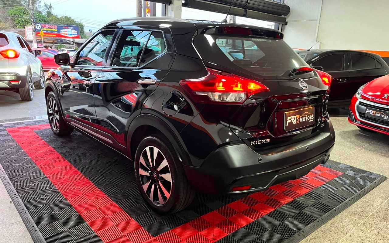 imagem-https://www.socarrao.com.br/sc-vehicle-images-prod/3794582/1789390723766-V2hhdHNBcHAgSW1hZ2UgMjAyNi0wOC0xOCBhdCAxOC4wMy4xMyAoMTEpLmpwZWc.jpeg