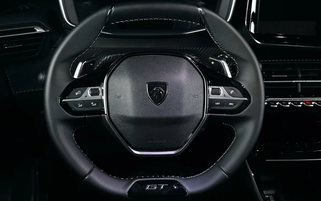 imagem-https://www.socarrao.com.br/sc-vehicle-images-prod/3794583/1789227455206-MDExLmpwZw.jpg