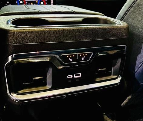 imagem-https://www.socarrao.com.br/sc-vehicle-images-prod/3794611/1789417553379-8471643_0_B_6a929b80bf.jpeg