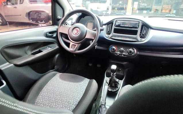 imagem-https://www.socarrao.com.br/sc-vehicle-images-prod/3794616/1789474248695-8471163_0_B_56cabad3a5.jpeg