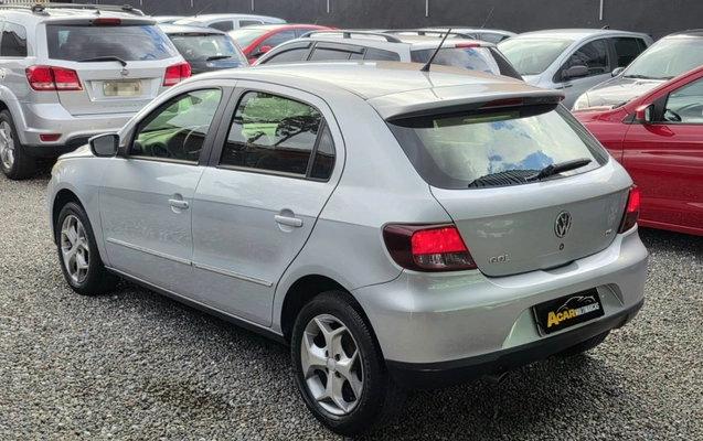 imagem-https://www.socarrao.com.br/sc-vehicle-images-prod/3794692/1789229750611-AS99bsdzJJo9QyKmzqbQaq7EHUNwYFRv.jpg