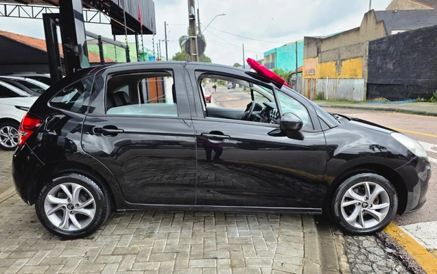 imagem-https://www.socarrao.com.br/sc-vehicle-images-prod/3794747/1789230767059-V2hhdHNBcHAgSW1hZ2UgMjAyNi0wOS0xMiBhdCAxMi4zMy4yMyAoMykuanBlZw.jpeg