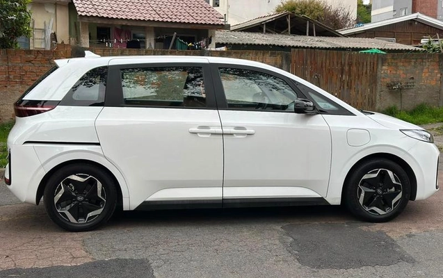 imagem-https://www.socarrao.com.br/sc-vehicle-images-prod/3794849/1789232520139-8414267_2_B_07ce536280.jpeg