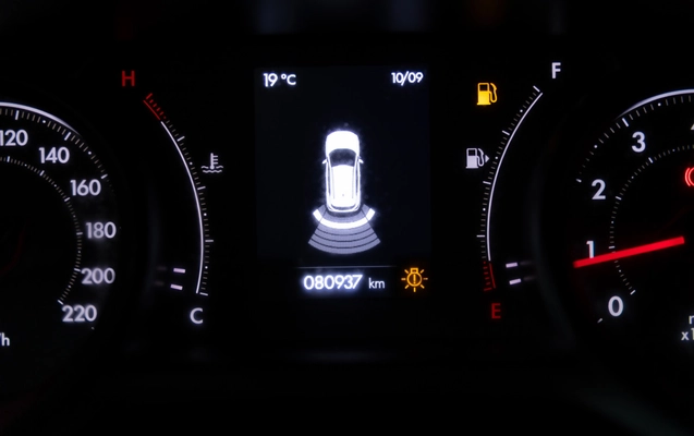 imagem-https://www.socarrao.com.br/sc-vehicle-images-prod/3794898/1789233286599-Kgx80PaNRk9Ri1VkA4SrW5rWAkTNdgTS.jpg
