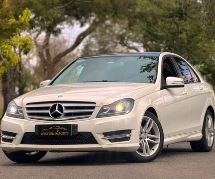 Mercedes-Benz C-180 2014 Branco — foto 1 de 3