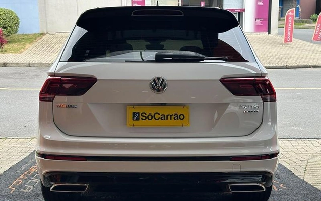 imagem-https://www.socarrao.com.br/sc-vehicle-images-prod/3794922/1789233435658-8471871_8_B_c517250886.jpeg