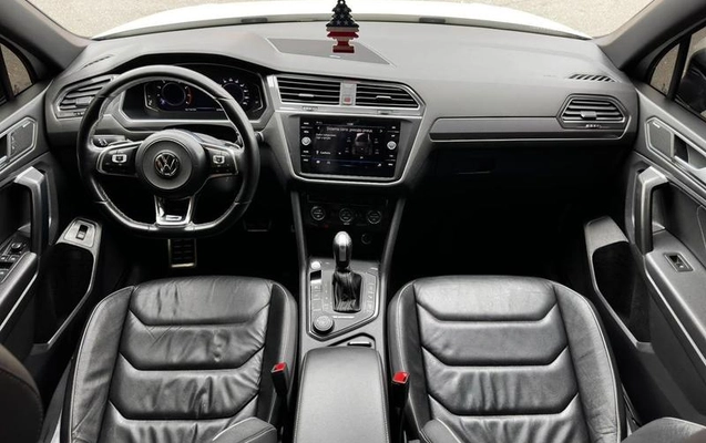 imagem-https://www.socarrao.com.br/sc-vehicle-images-prod/3794922/1789233435660-8471871_12_B_a873e8c957.jpeg