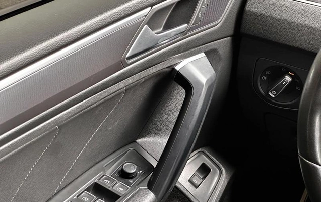 imagem-https://www.socarrao.com.br/sc-vehicle-images-prod/3794922/1789233435668-8471871_18_B_cf4d5c67f7.jpeg