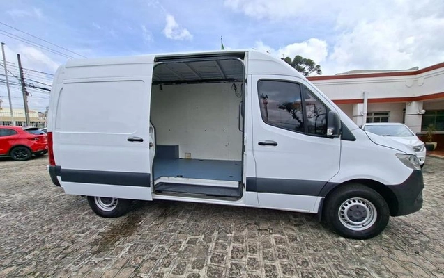 imagem-https://www.socarrao.com.br/sc-vehicle-images-prod/3794956/1789674913568-8471947_12_B_8509129bff.jpeg