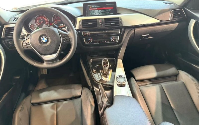 imagem-https://www.socarrao.com.br/sc-vehicle-images-prod/3794961/1789999785424-8471969_12_B_f0e16d056c.jpeg
