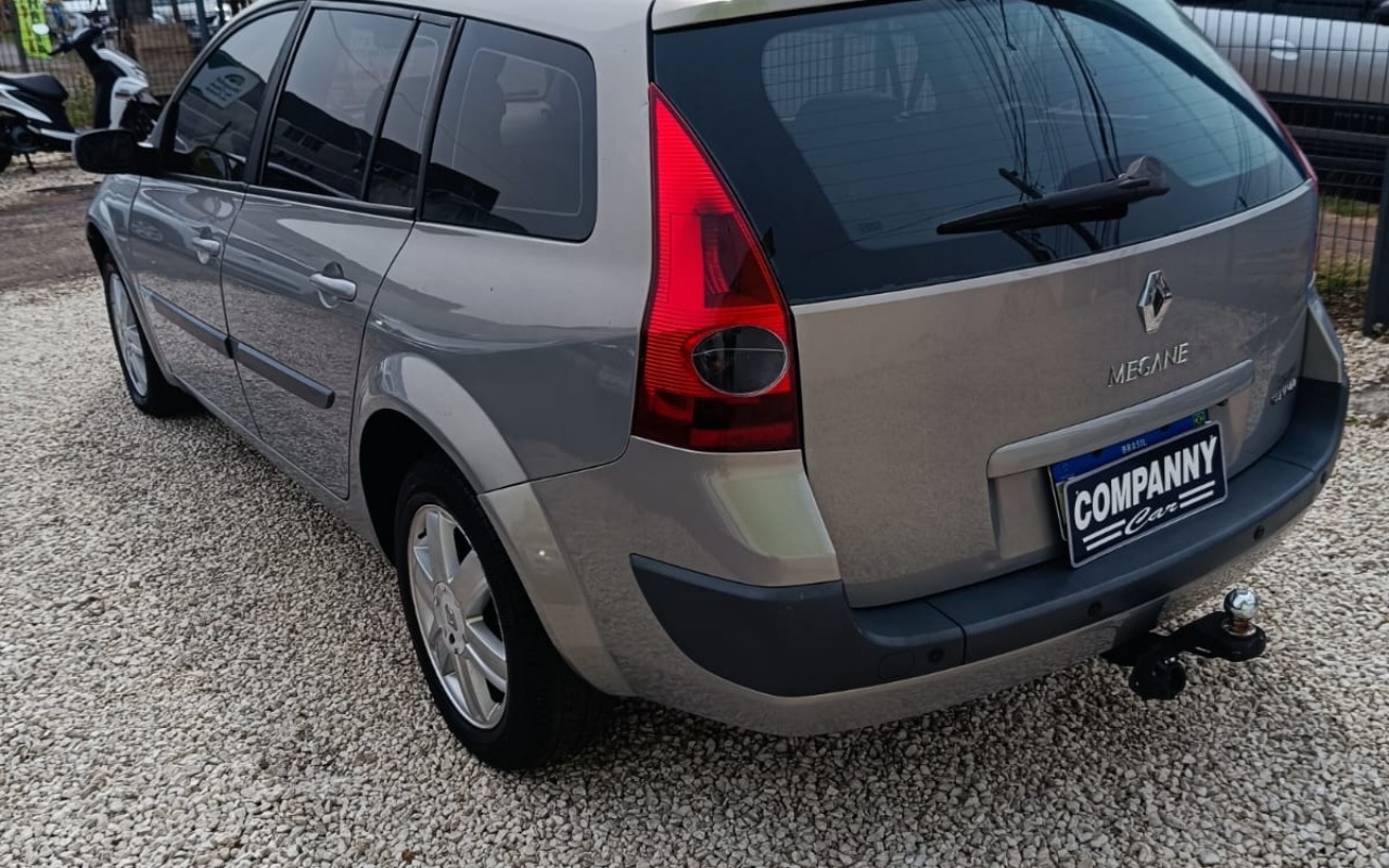 imagem-https://www.socarrao.com.br/sc-vehicle-images-prod/3794966/1789234227625-V2hhdHNBcHAgSW1hZ2UgMjAyNi0wOS0xMiBhdCAxMy40OS4yNS5qcGVn.jpeg