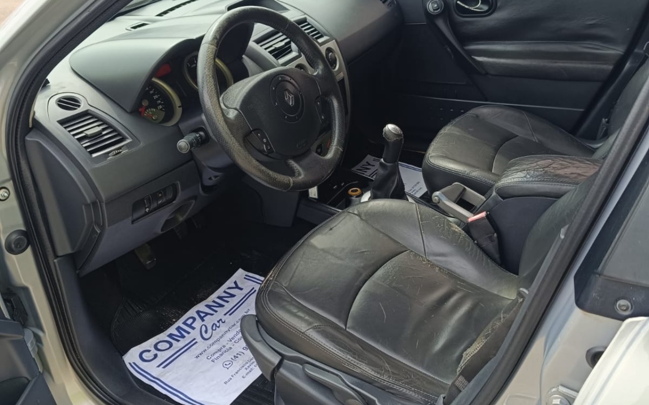 imagem-https://www.socarrao.com.br/sc-vehicle-images-prod/3794966/1789234228337-V2hhdHNBcHAgSW1hZ2UgMjAyNi0wOS0xMiBhdCAxMy40OS4yMiAoMSkuanBlZw.jpeg