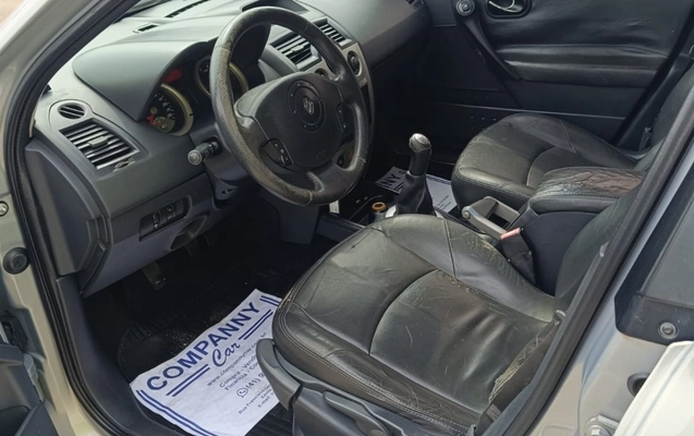 imagem-https://www.socarrao.com.br/sc-vehicle-images-prod/3794966/1789234228337-V2hhdHNBcHAgSW1hZ2UgMjAyNi0wOS0xMiBhdCAxMy40OS4yMiAoMSkuanBlZw.jpeg