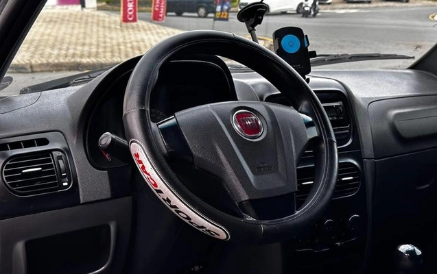 imagem-https://www.socarrao.com.br/sc-vehicle-images-prod/3794976/1789234354139-8471514_3_B_4a9c1fc33c.jpeg