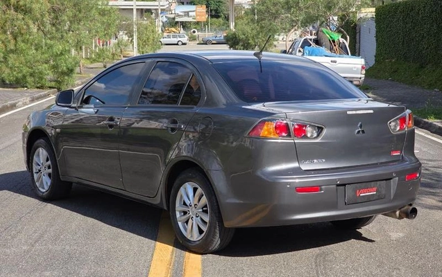 imagem-https://www.socarrao.com.br/sc-vehicle-images-prod/3794978/1789497714997-8429361_3_B_e1eefe6478.jpeg