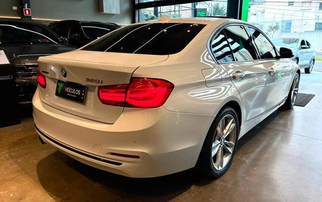 imagem-https://www.socarrao.com.br/sc-vehicle-images-prod/3794999/1792153757917-8471388_8_B_9a28093f67.jpeg