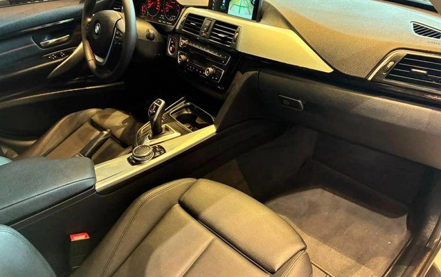 imagem-https://www.socarrao.com.br/sc-vehicle-images-prod/3794999/1792153757939-8471388_8_B_e34c511064.jpeg